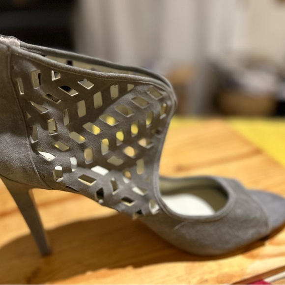 Gray High Heels with Intricate Cutout Design - Picture 2 of 4